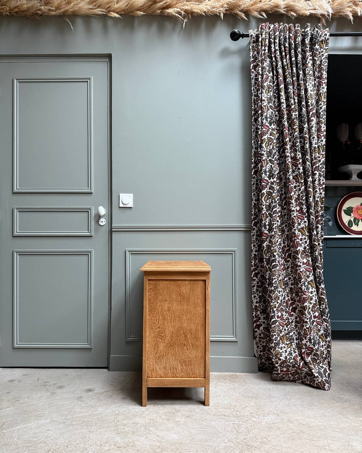 Small Art Deco jam cabinet in oak (renovated)
