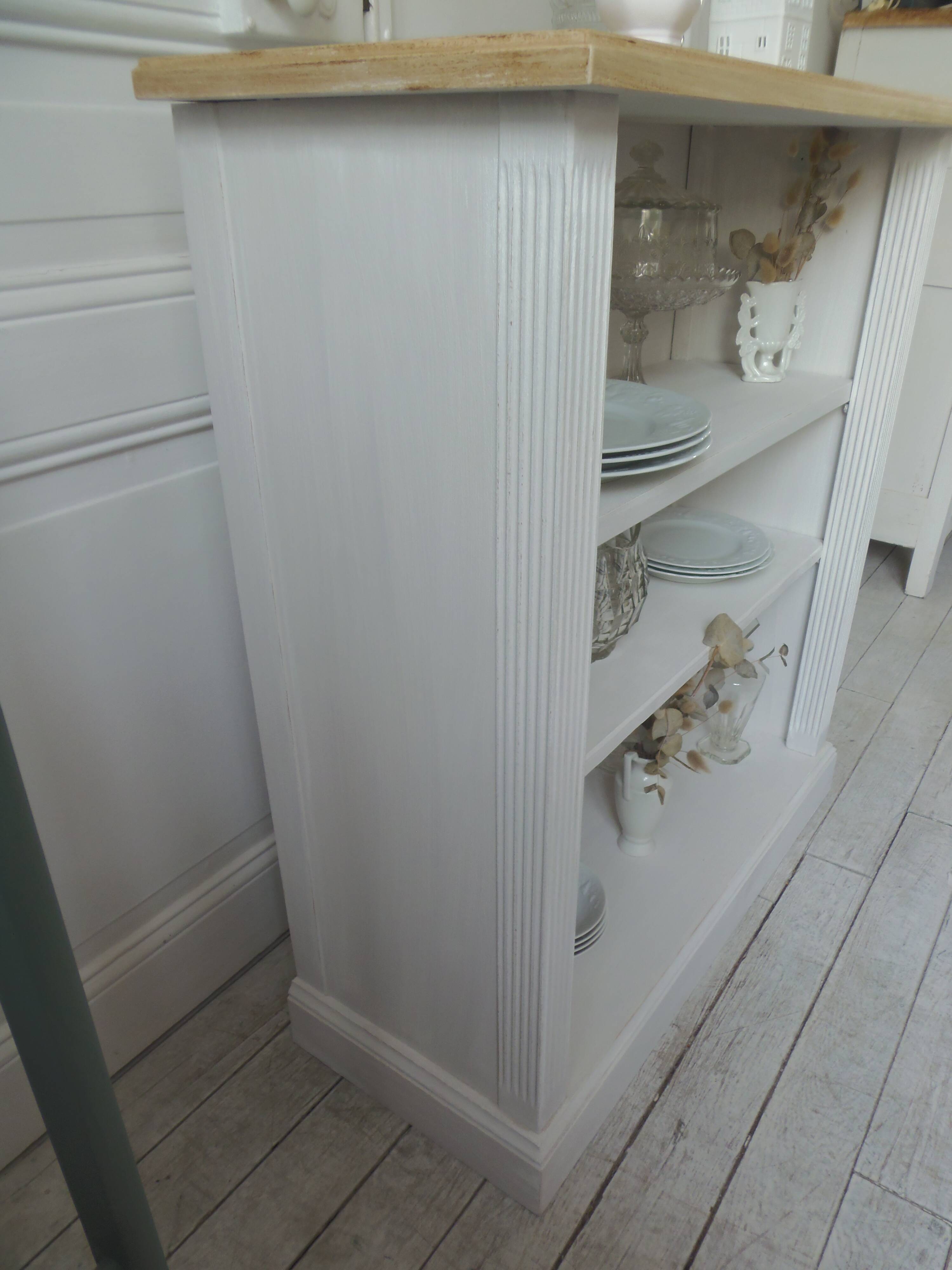 Re-enchanted bookcase in pearl gray, light oak waxed top.