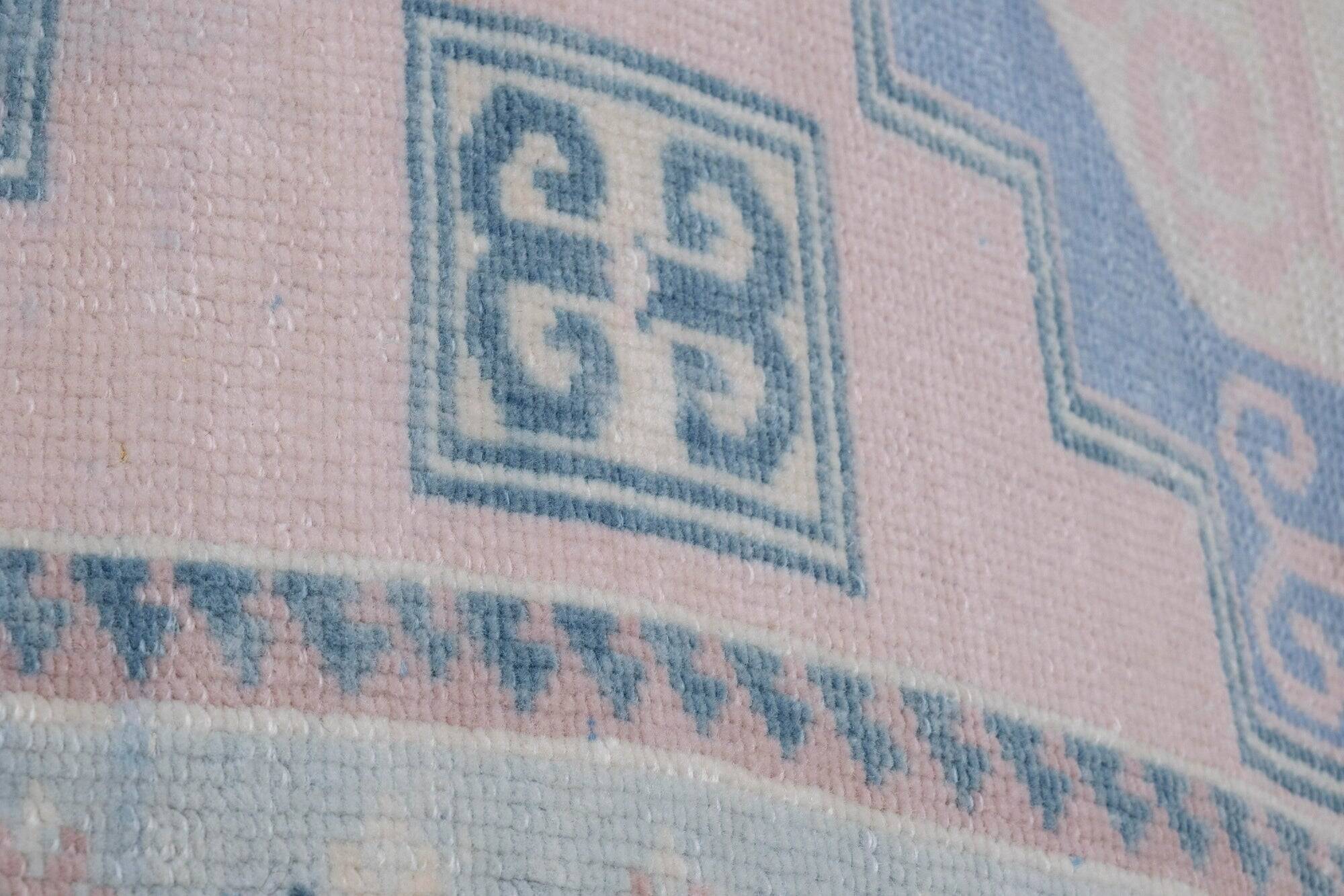 Vintage handmade Turkish rug 95x137 cm