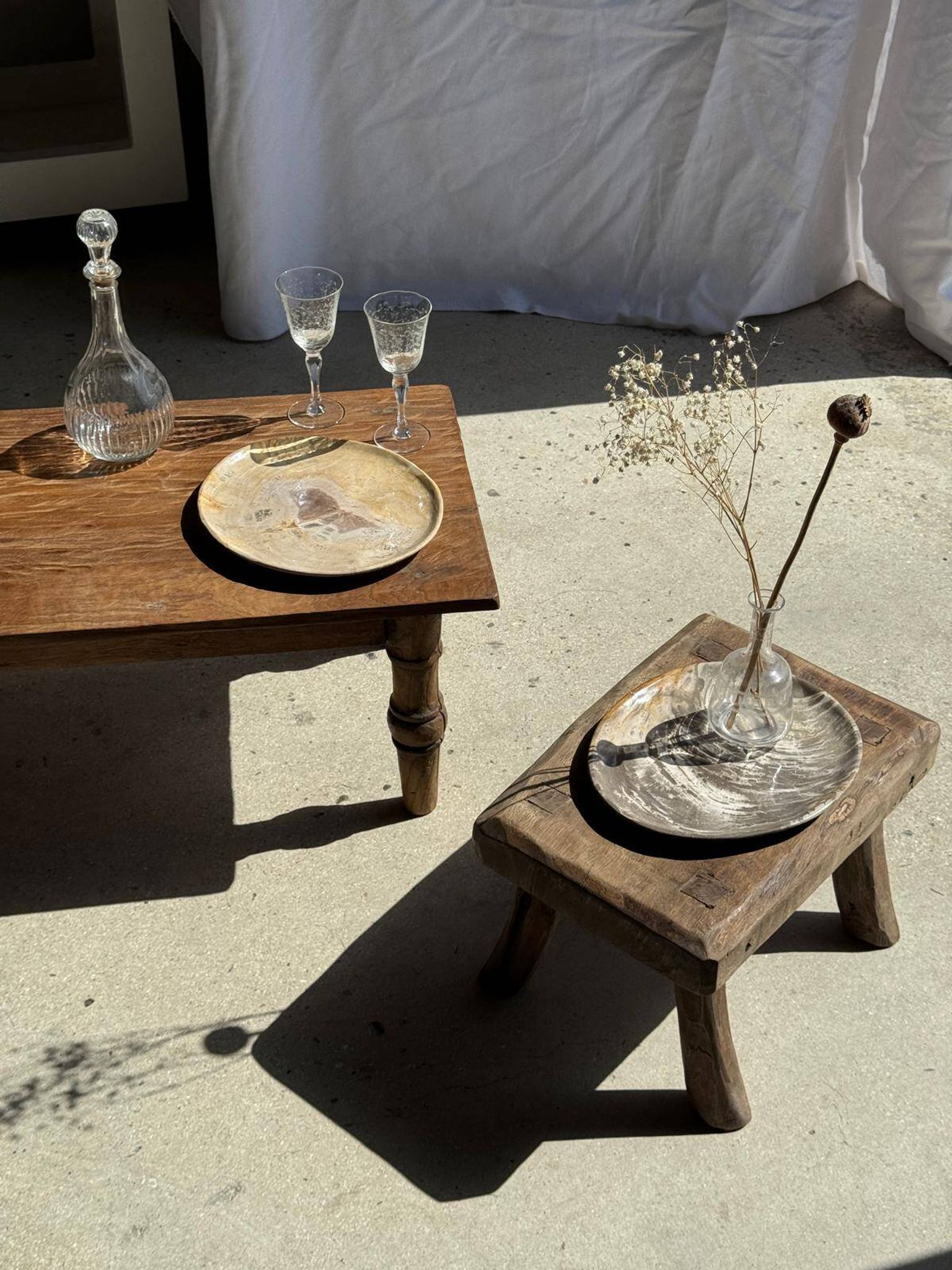 Petrified wood catchall or dish, beige with a brown spot in the centre, D24-27 -377.