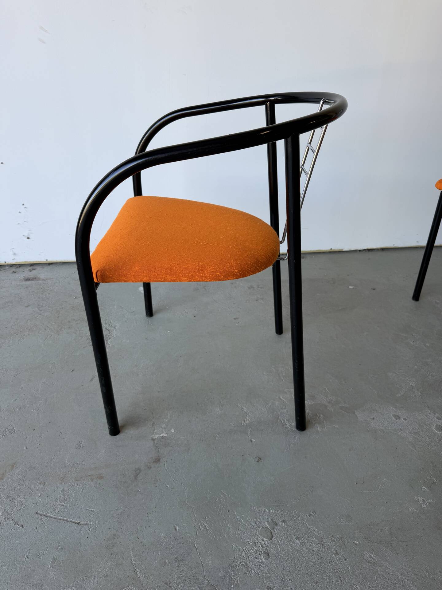Set of 4 Italian design chairs in vintage black metal and chrome.
