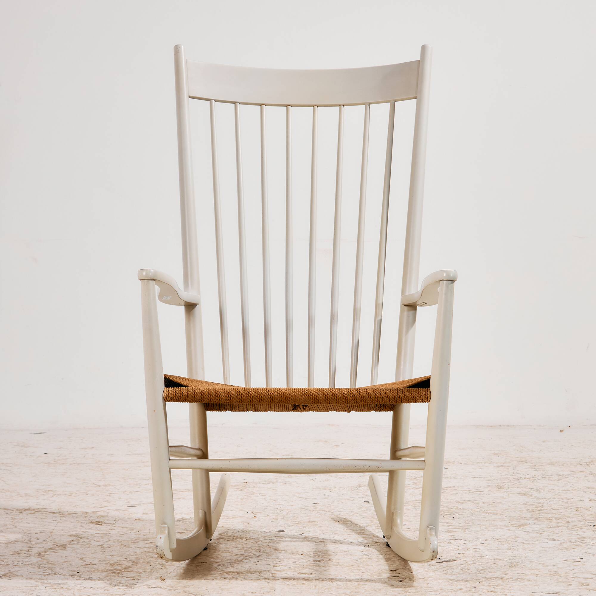 J16 rocking chair by Hans J. Wegner for FDB Møbler