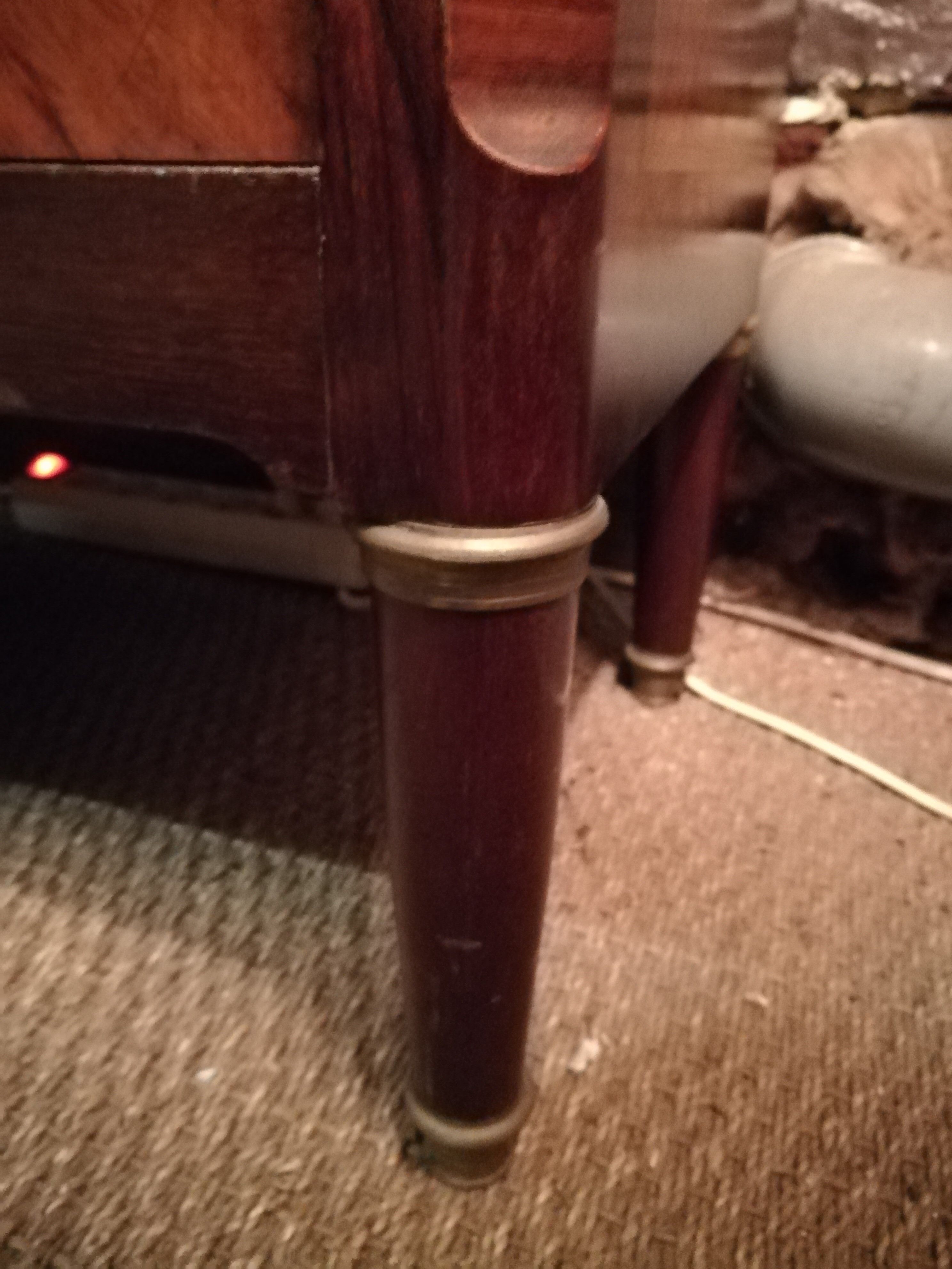 Library screen inlaid 3 doors