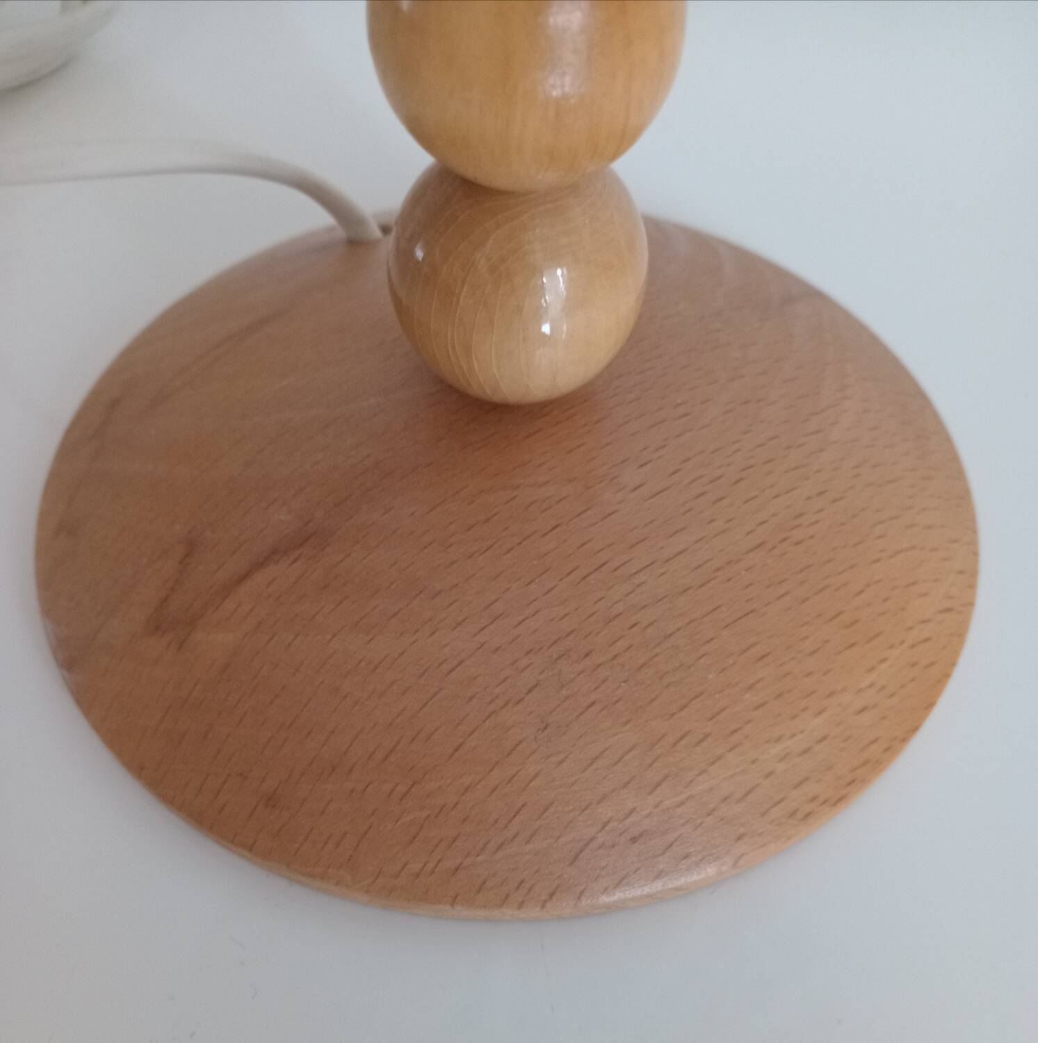 Table lamp