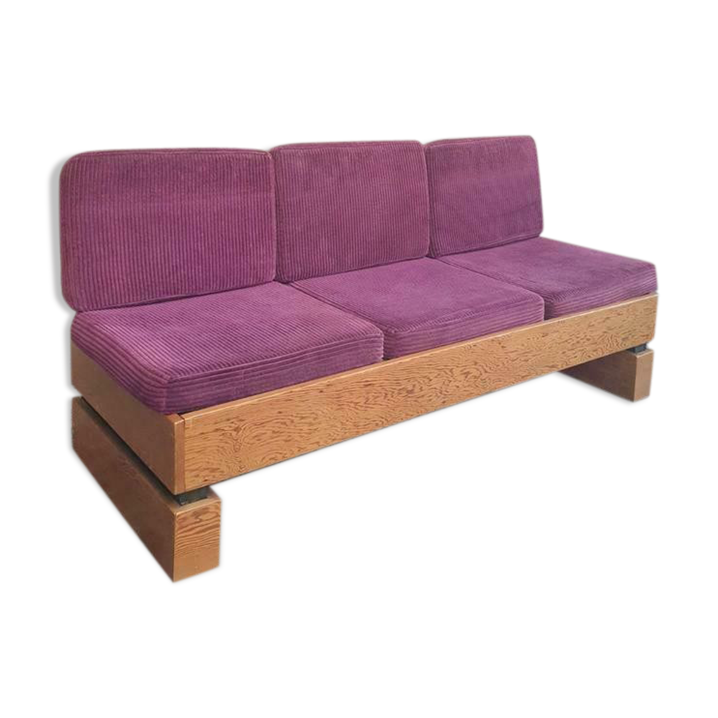 Old sofa design retro purple couch 60s