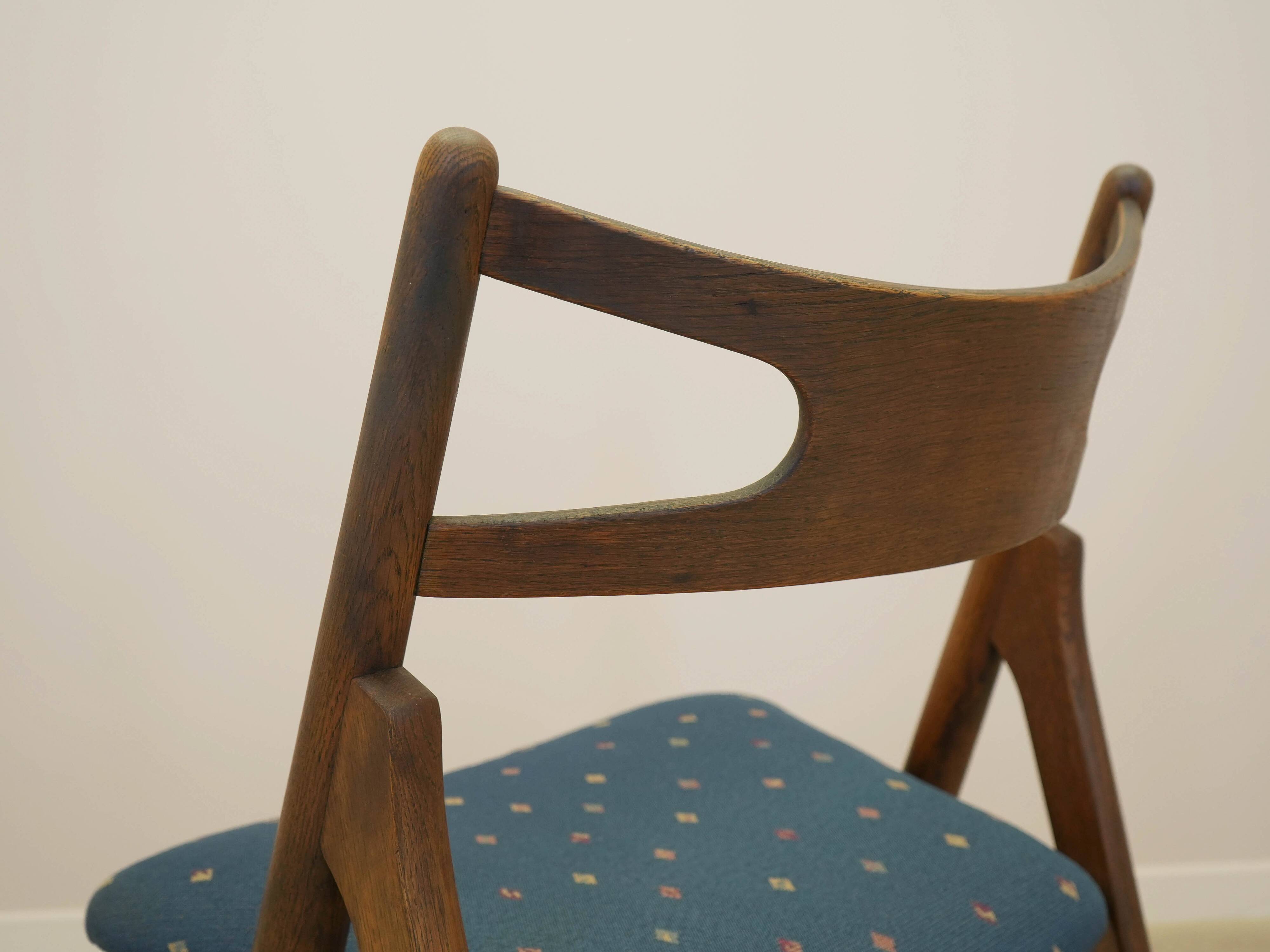 Ensemble de quatre chaises en chêne, design danois, années 1960, designer : Hans J. Wegner