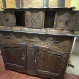 Curved sliding sideboard