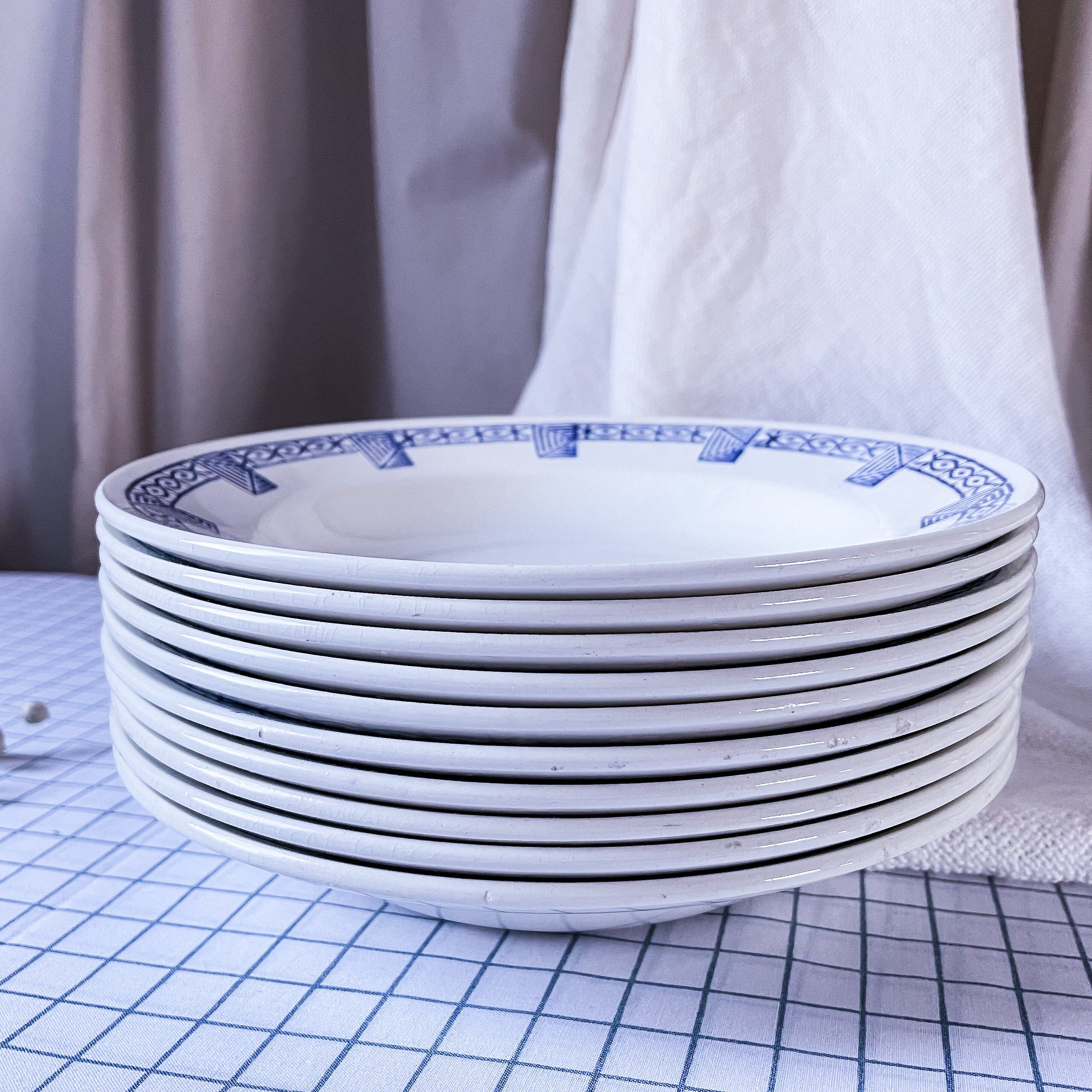 10 hollow plates gien model lorris