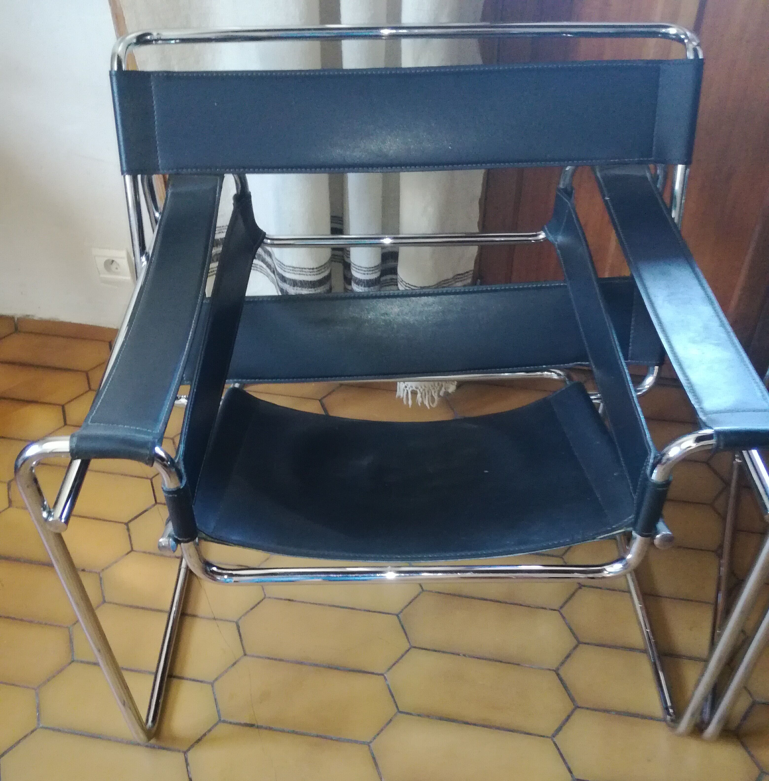Pair of leather armchairs Breuer model B3