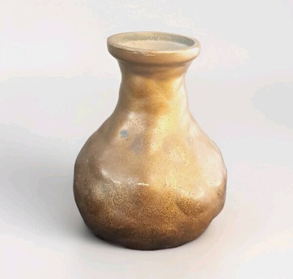 Ancien petit vase en bronze