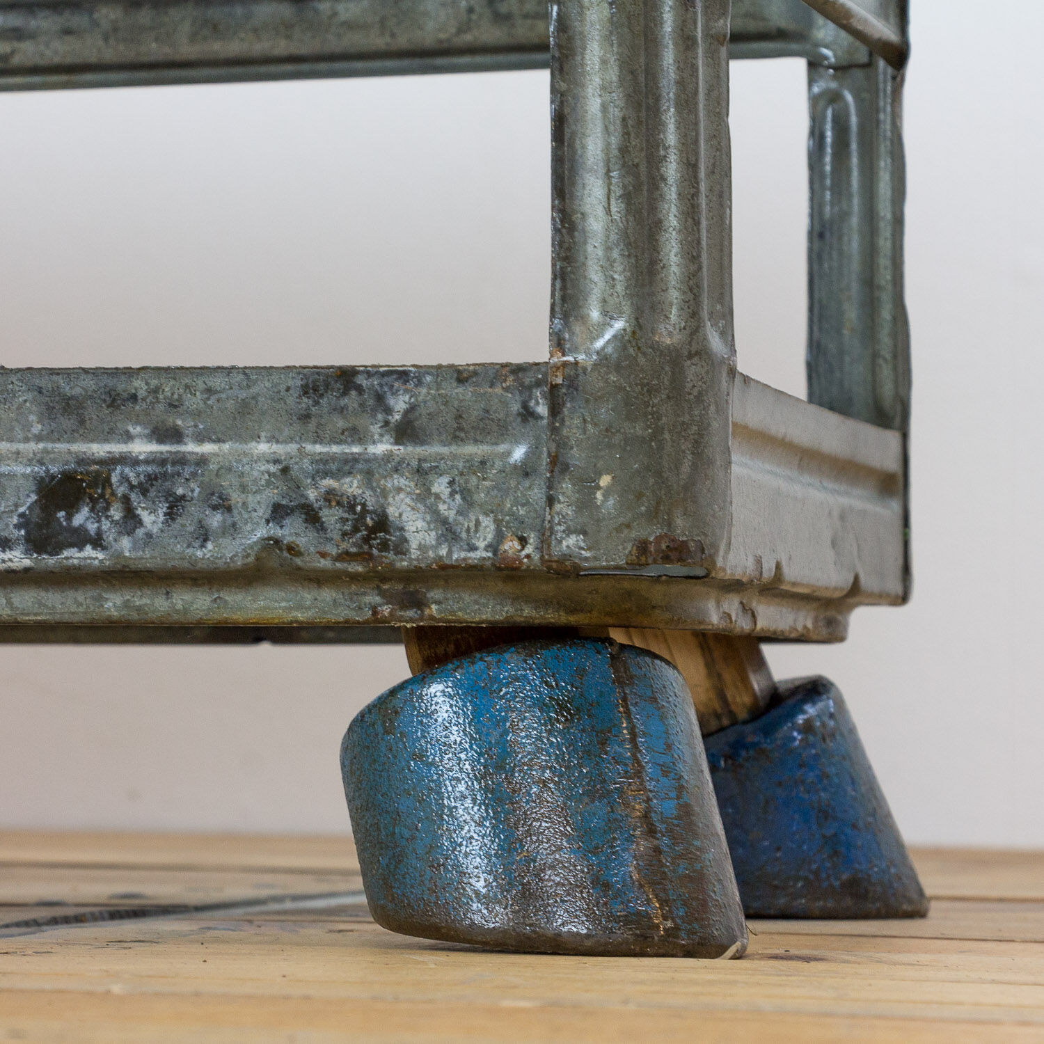 Industrial bench 'army' by Hrdla