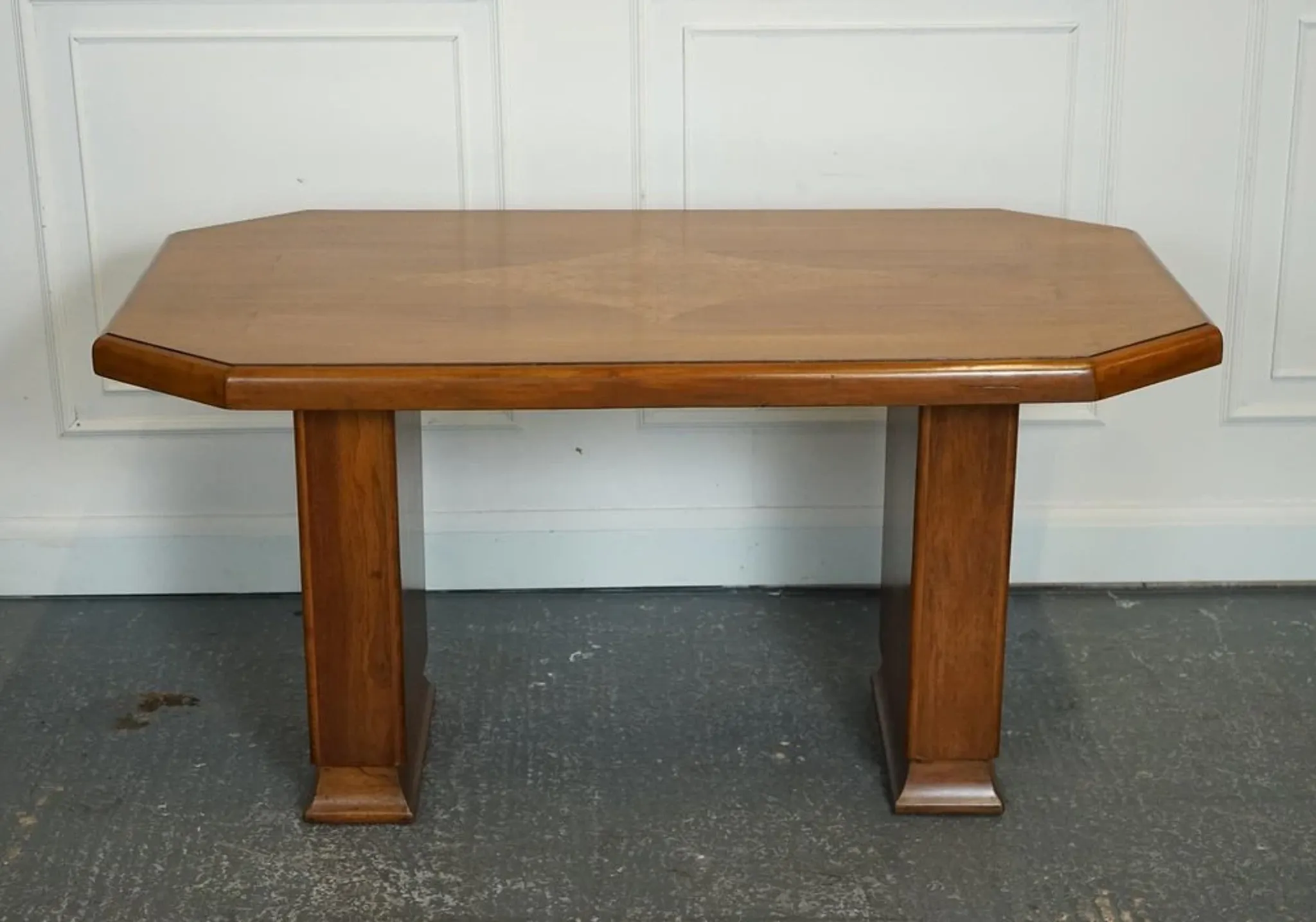 Vintage Art Deco Dining Table in Walnut