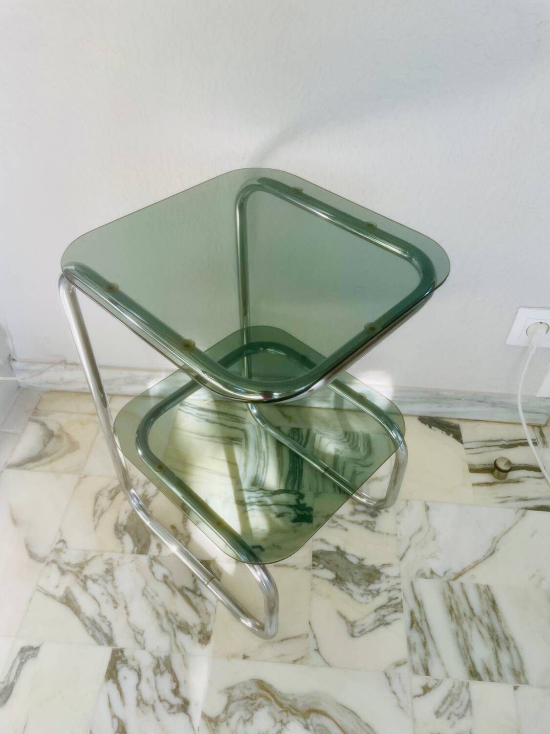 Side table, end table "Space Age" circa 1970 Roche Bobois