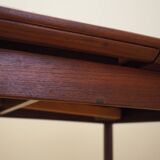 Table en teck, design danois, années 1970, production : Danemark