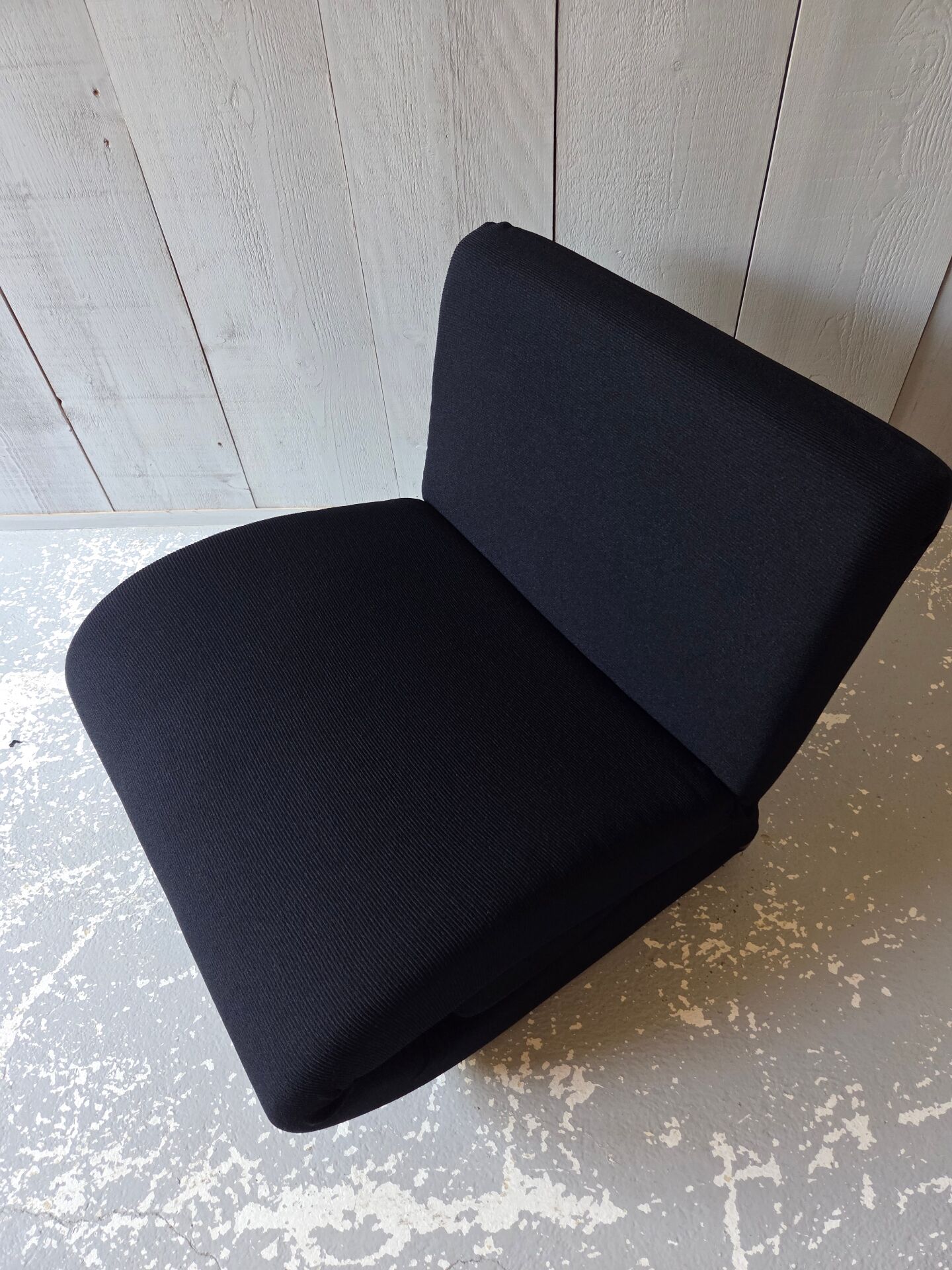 Poppy armchair