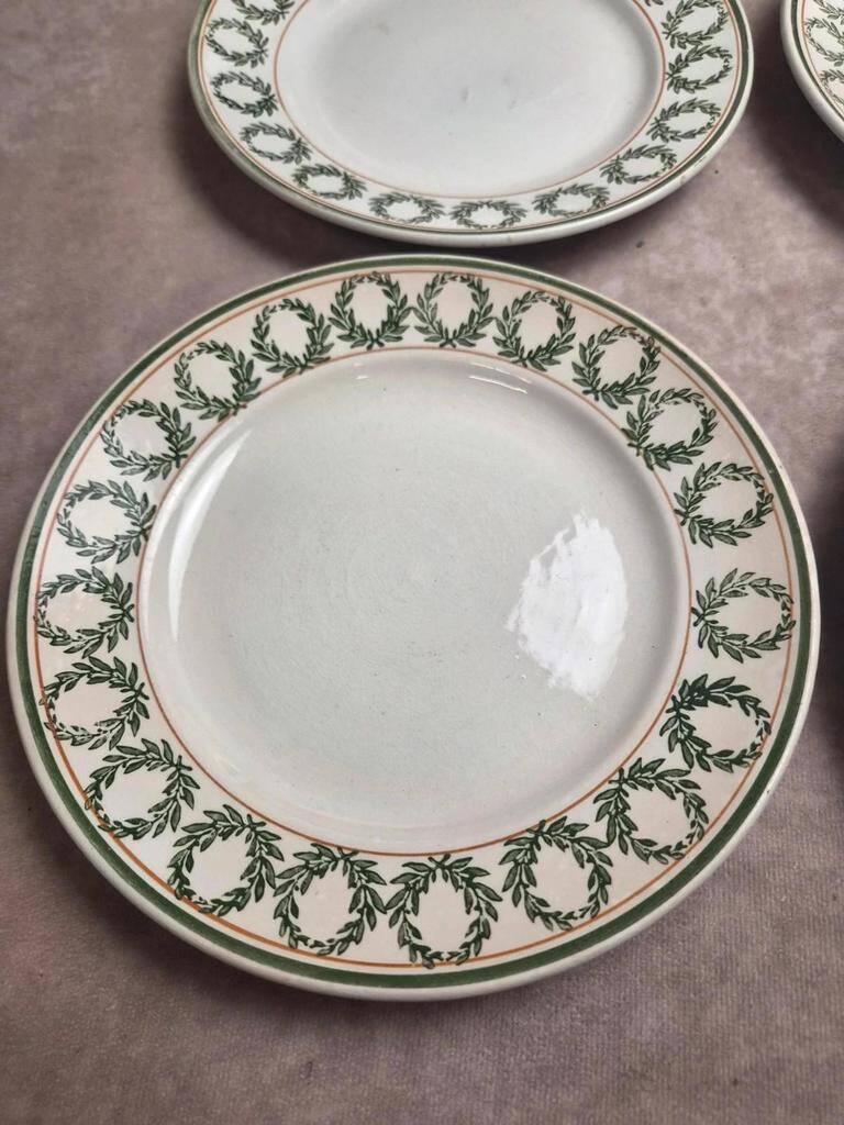 Set of 8 dessert plates Saint-Amand Hamage model Marceau – antique earthenware