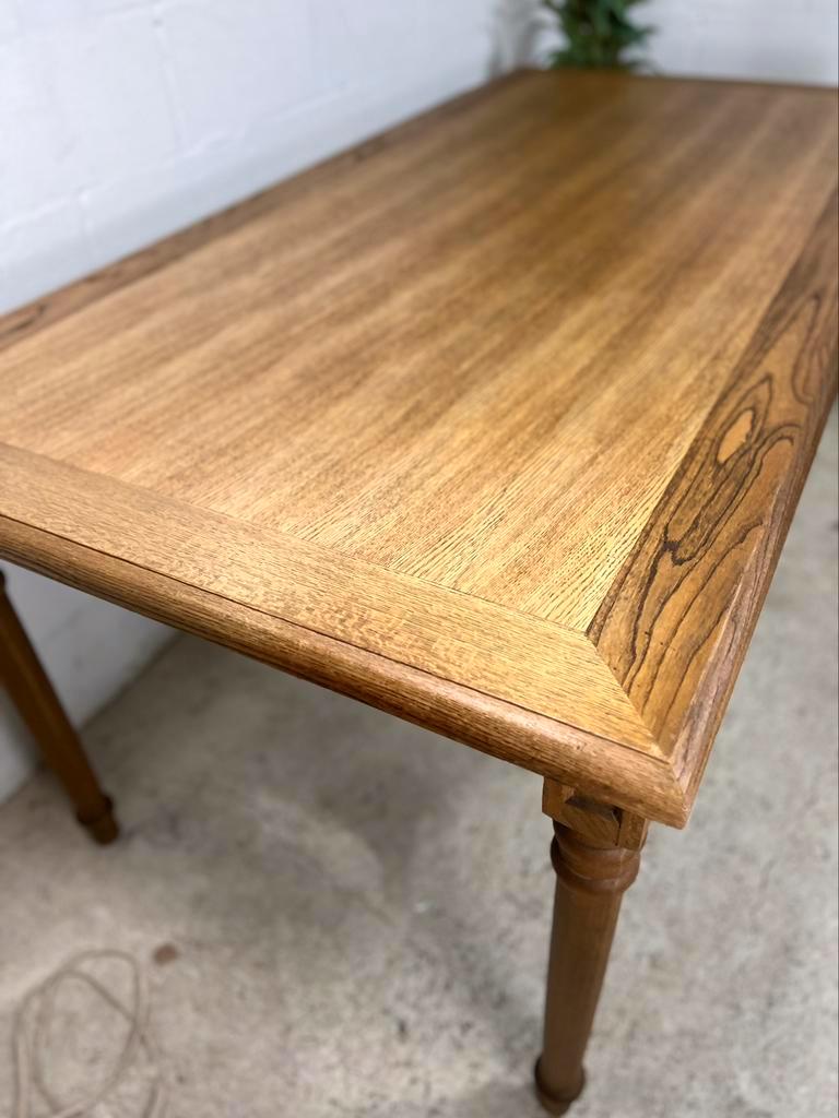 Country oak table