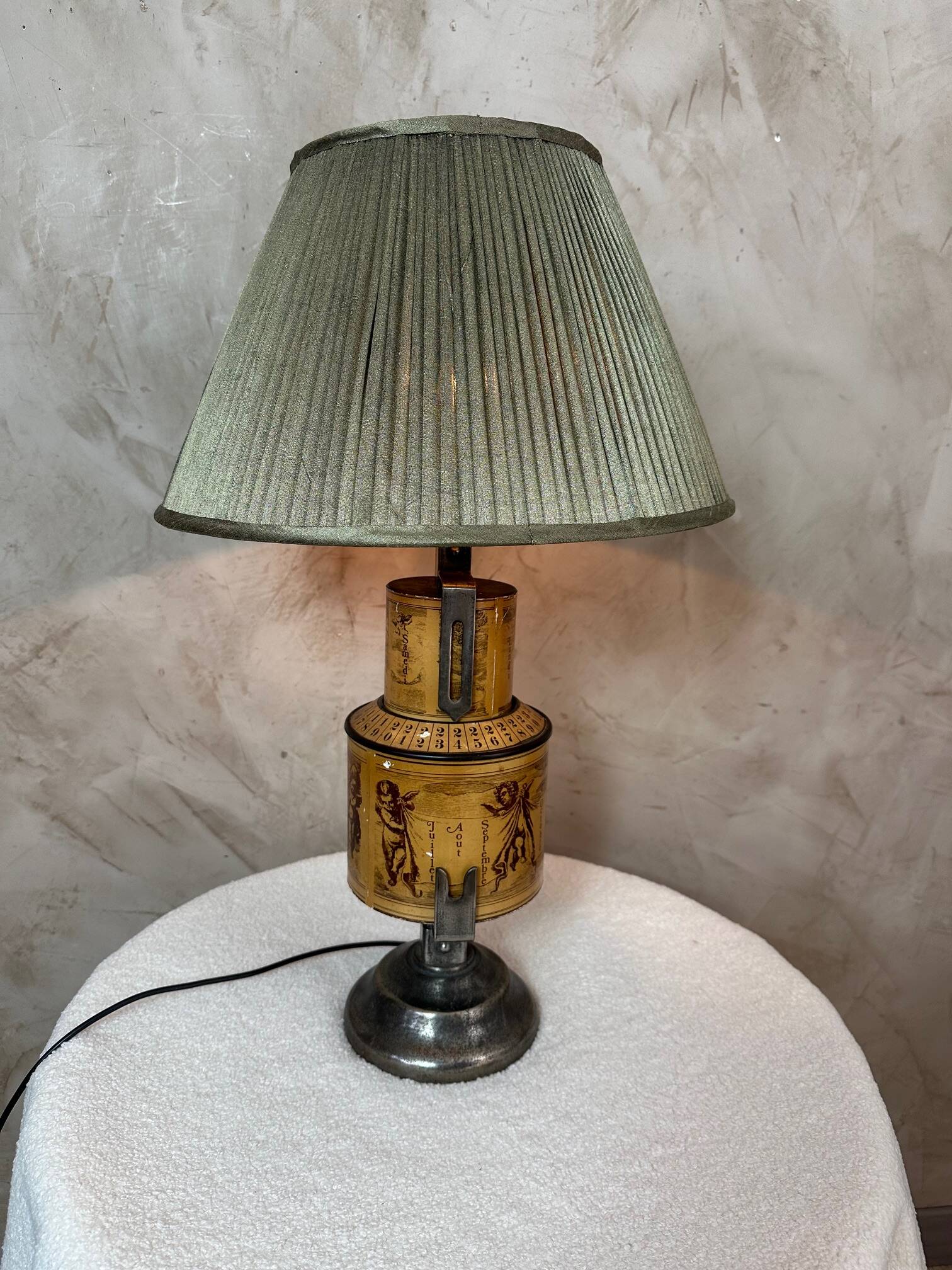 1920 Calendar Lamp