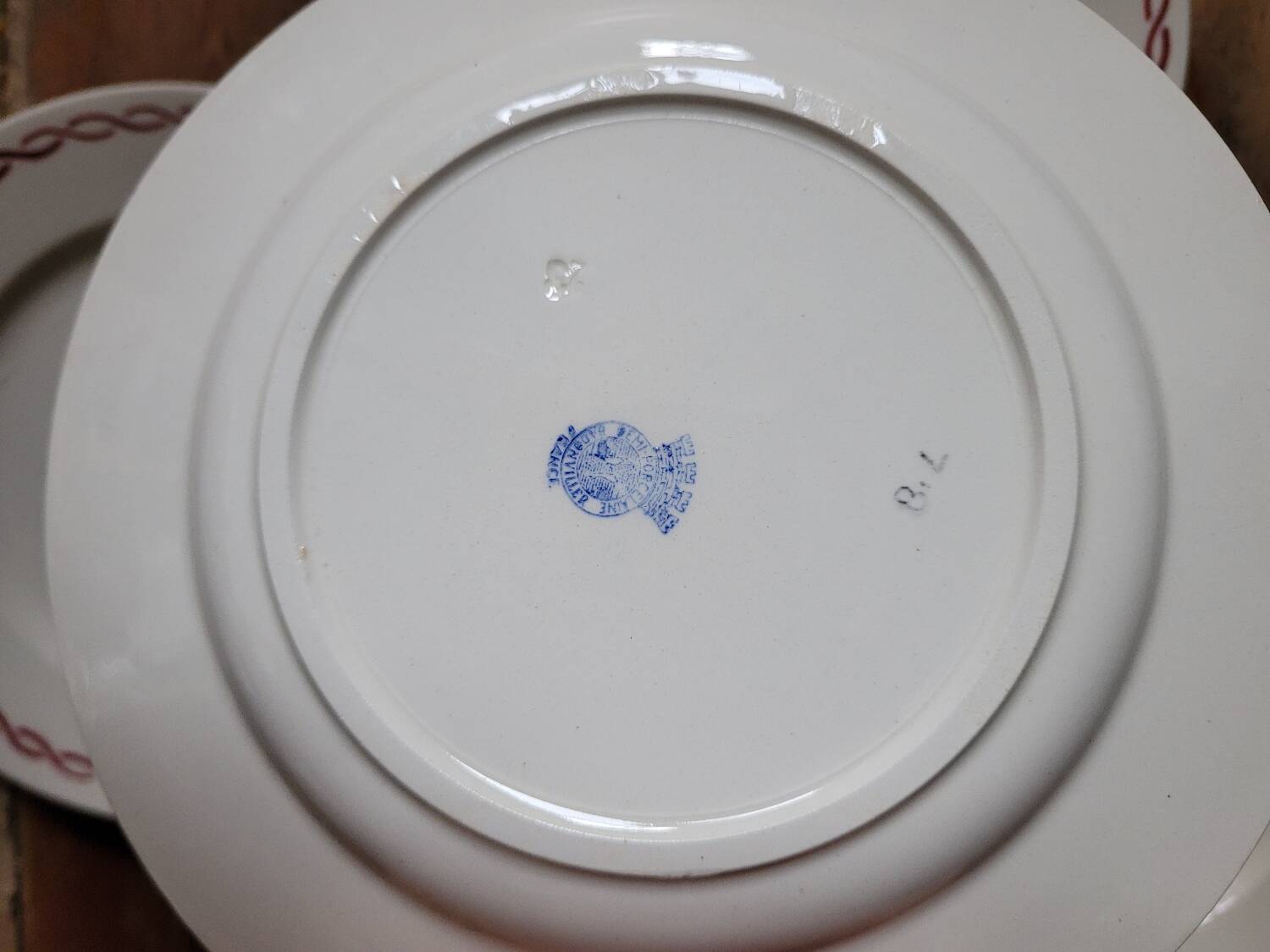 Lot n°1 de 6 assiettes à dessert Germaine de Badonviller