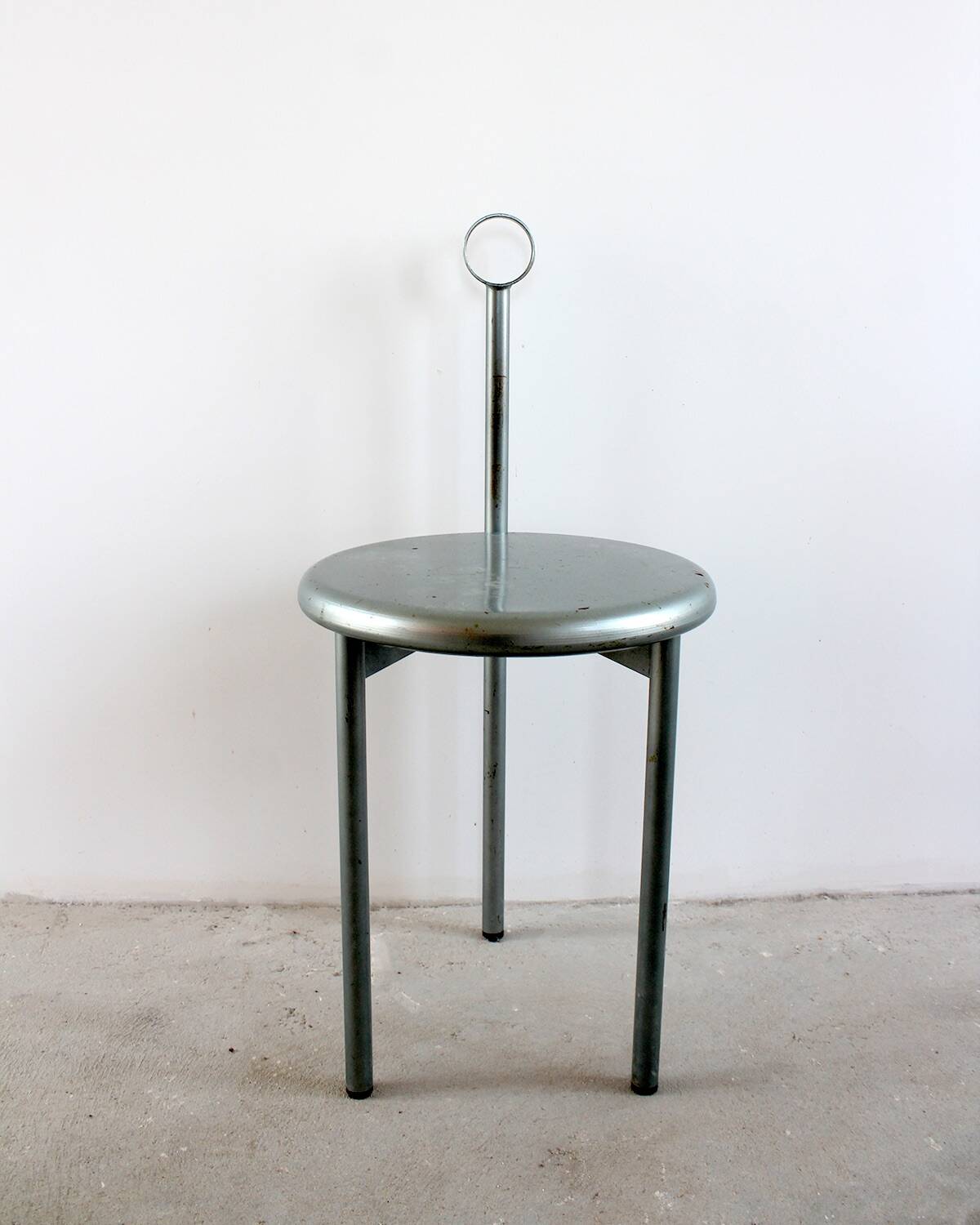 Tripod chair / stool from the 1980s