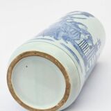 Chinese porcelain umbrella stand