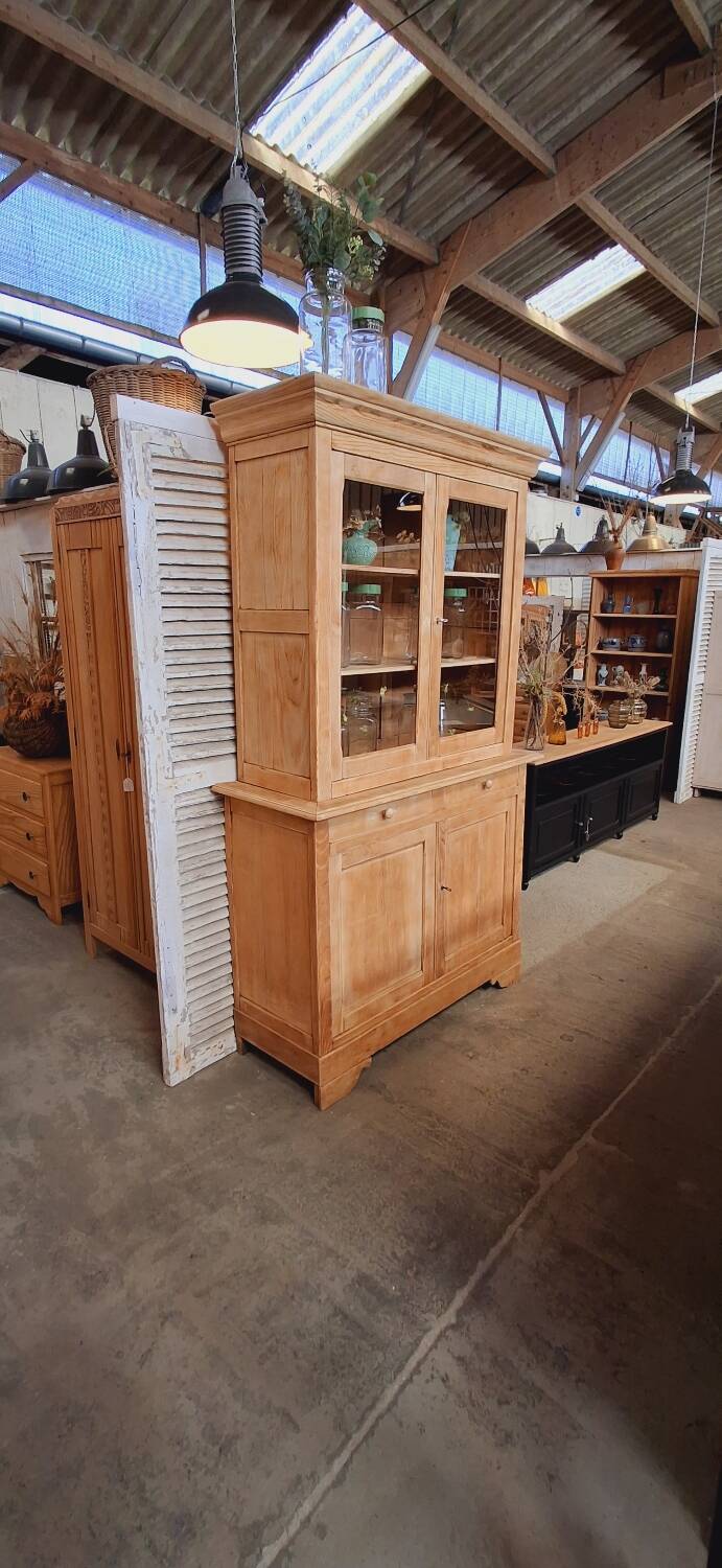 Two-piece glass-fronted buffet