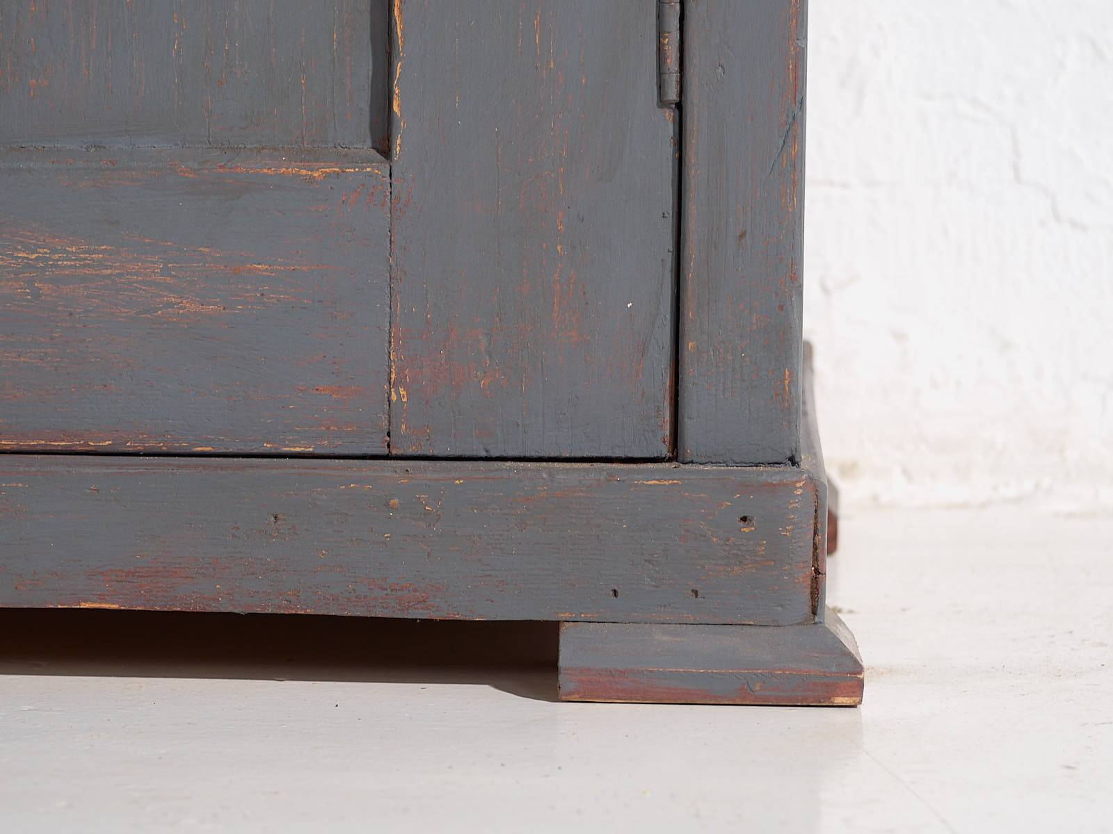 Small antique silver-grey cupboard (circa 1900) #29