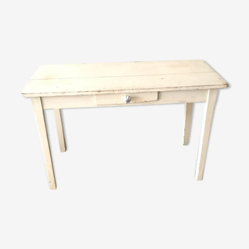 Table blanche en bois