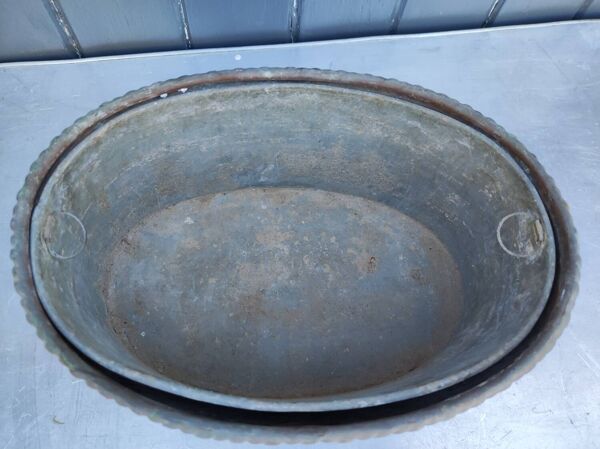 Jardinière de table, 19ème, motif Chasse aux cerfs