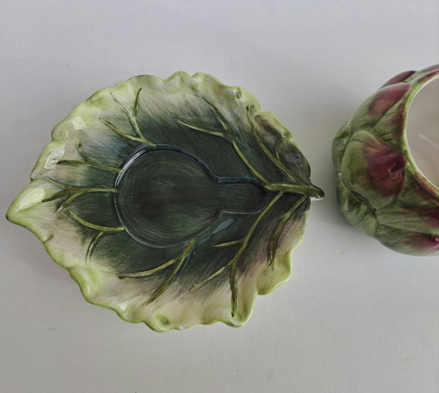 Slush cup and saucer in the shape of an artichoke