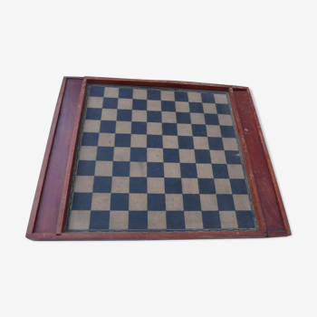 Former checkers game and vintage chess board