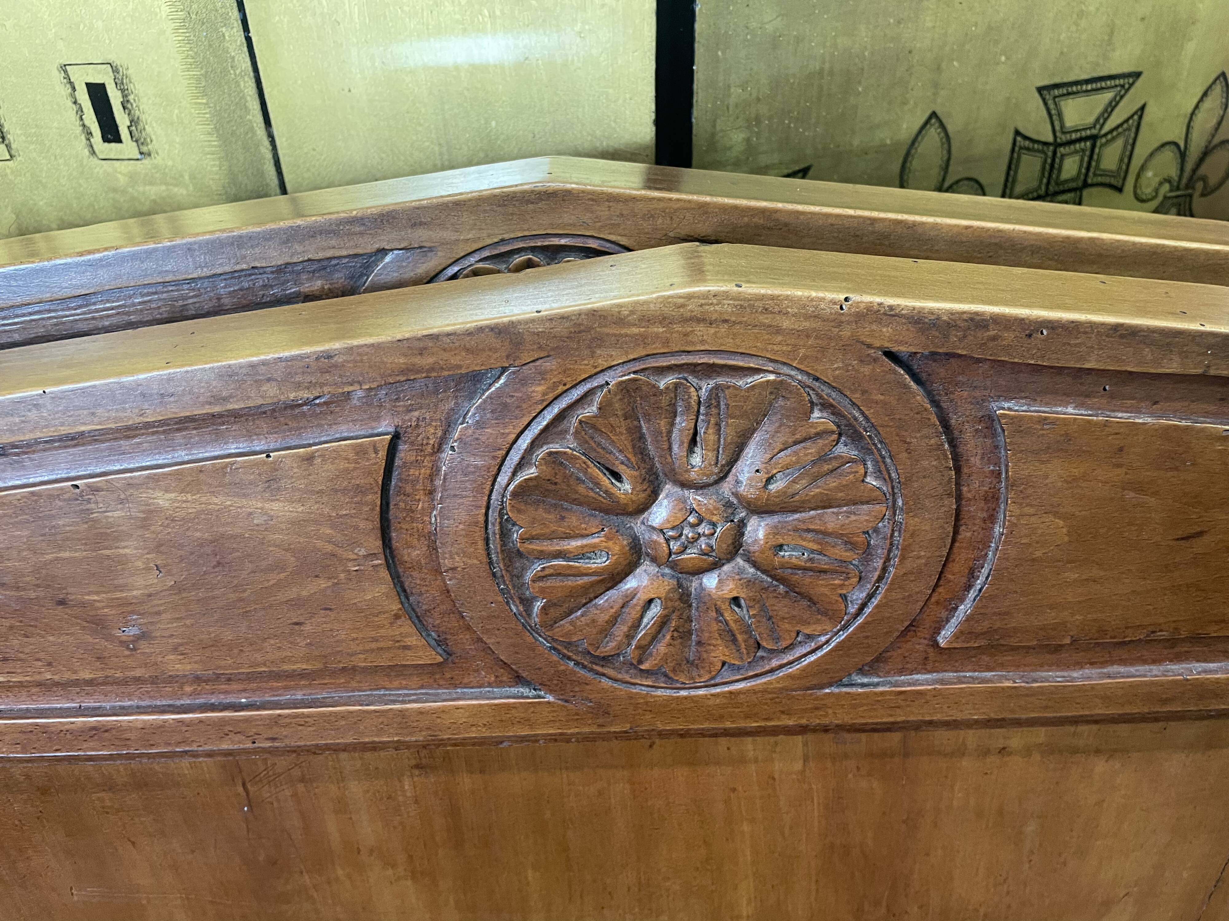 Walnut bed 120x190 cm