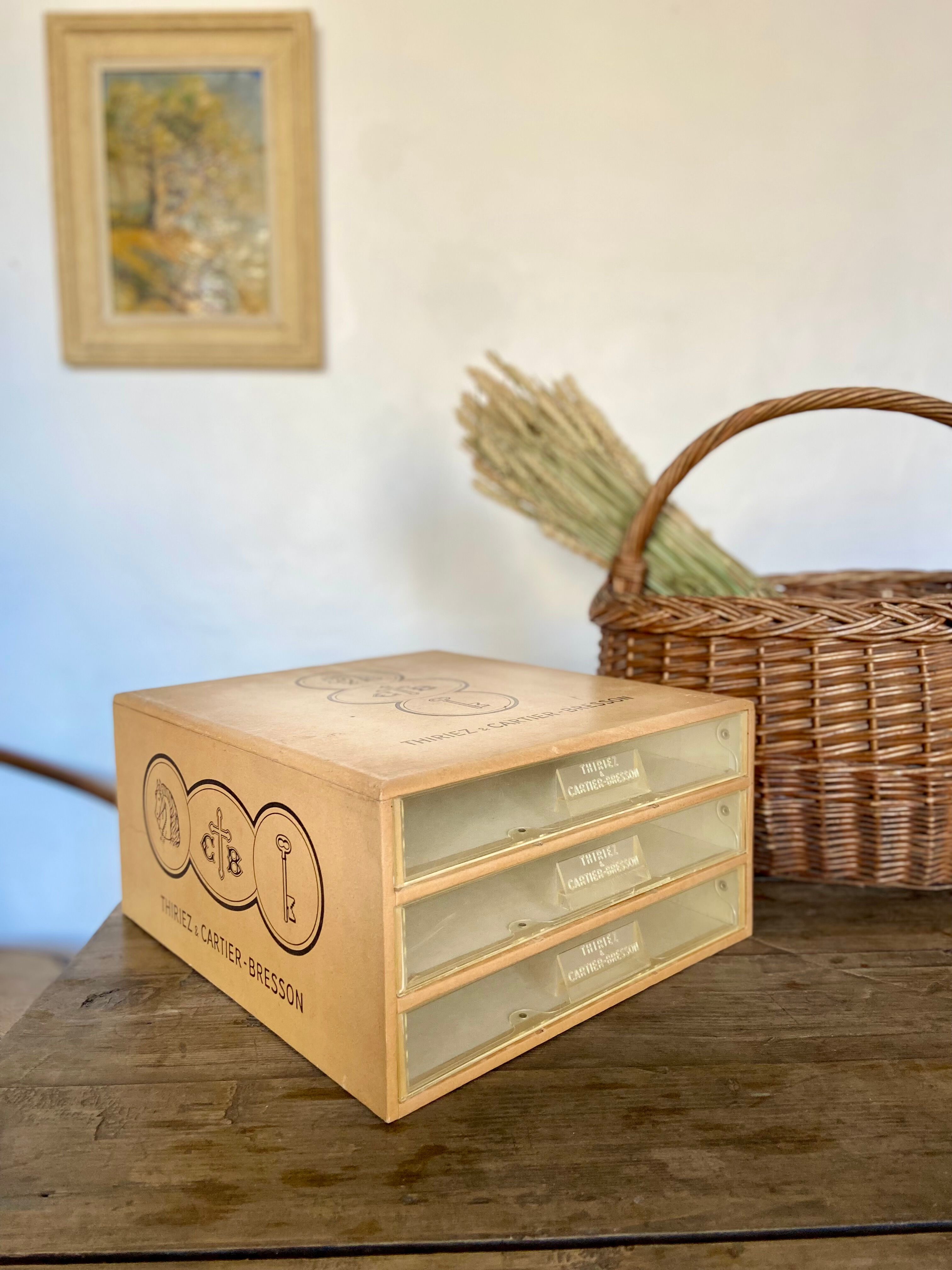 Ancien boite de rangement
