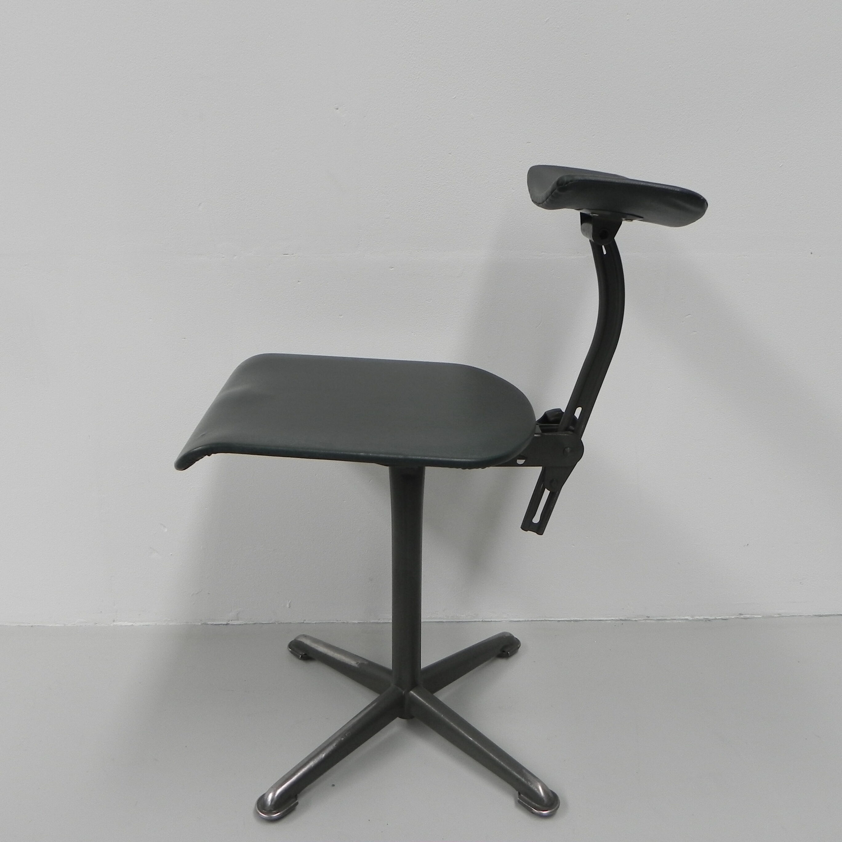 Studio chair, architect's chair Ahrend de Cirkel