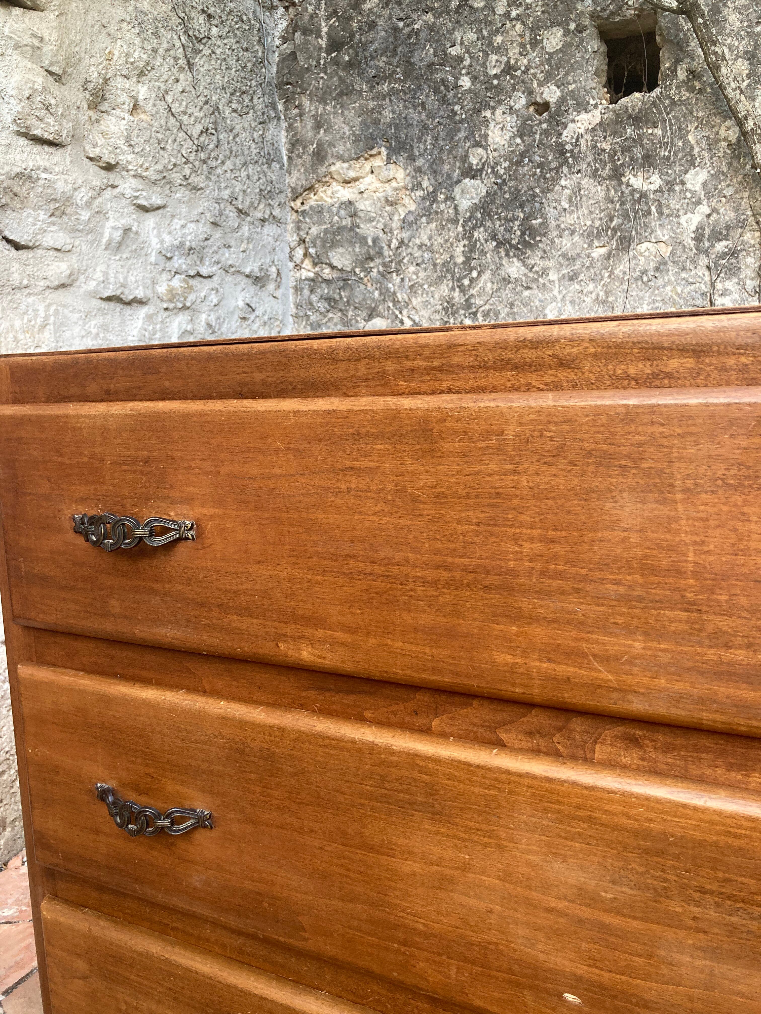 Vintage chest of drawers with 3 drawers