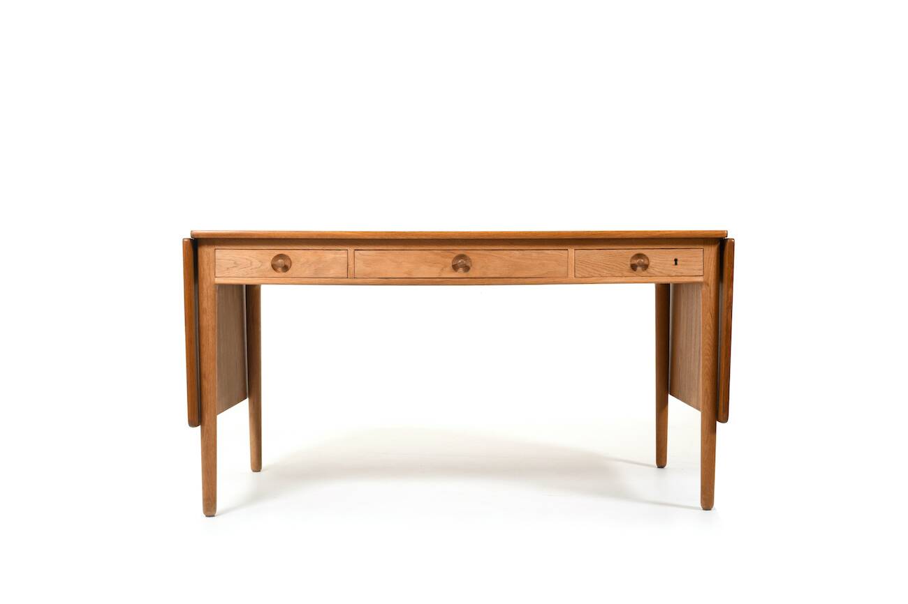 Fine Danish Hans J. Wegner Desk AT-305 Andreas Tuck 1950s.