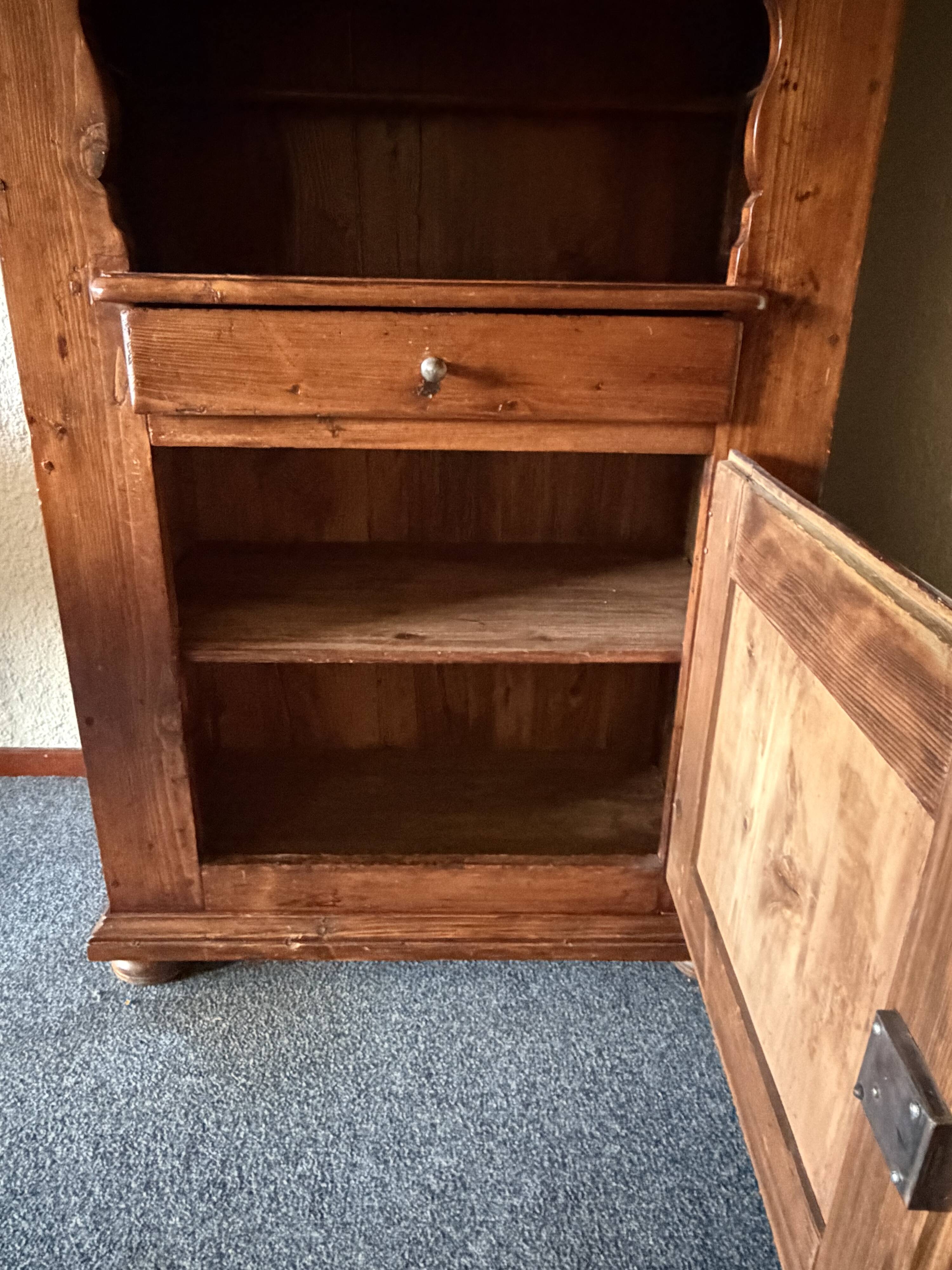 Alsatian buffet from Sundgau – 18th century – Very good condition
