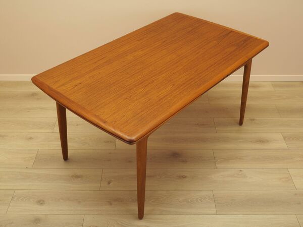 Table en teck, design danois, années 1970, fabriquée au Danemark