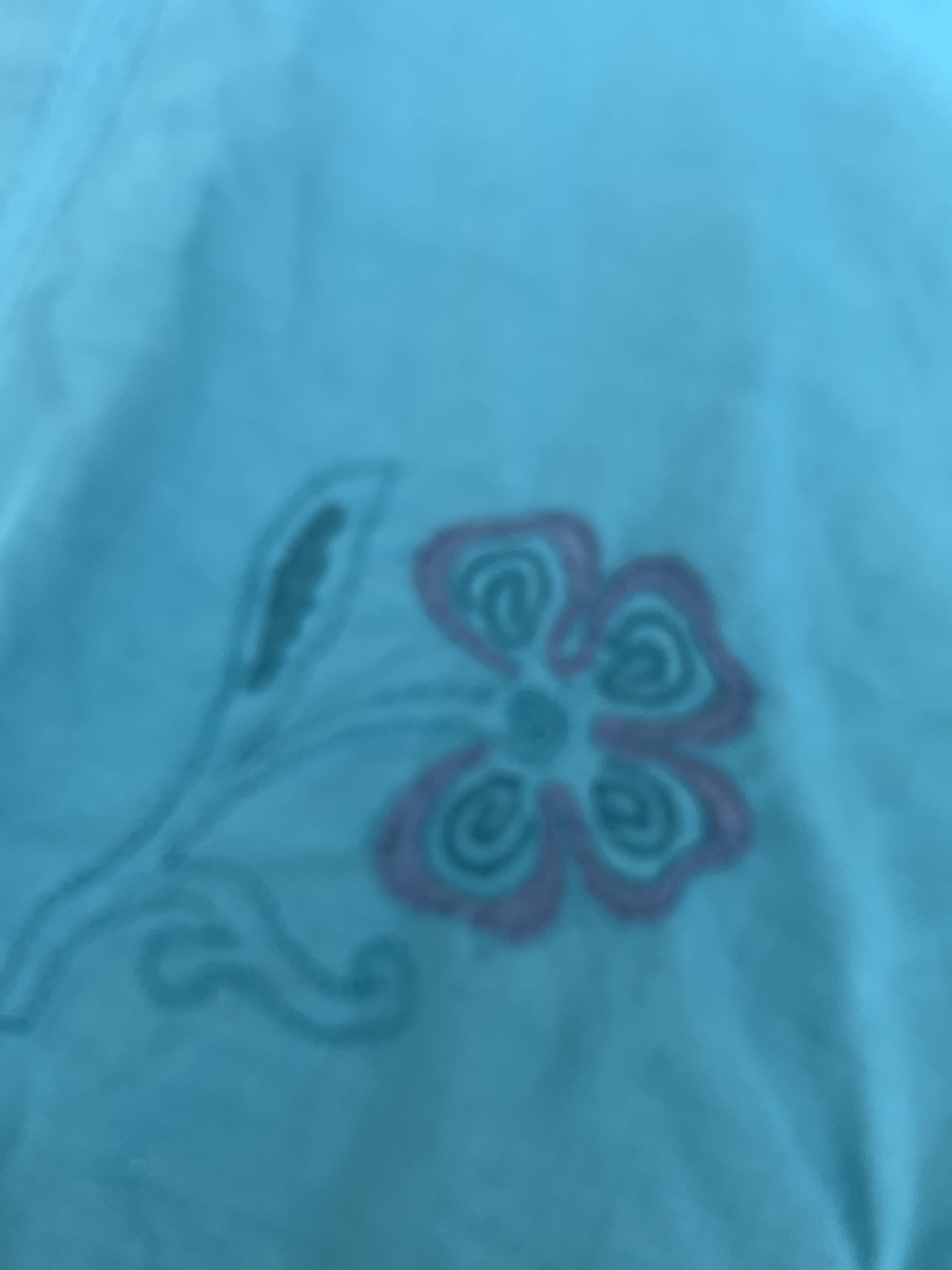 4 white linen napkins, emerald tinted, embroidered with flowers and monogrammed, old GM