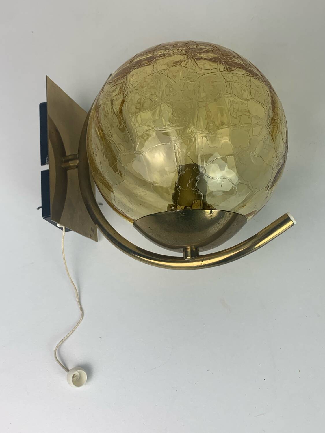 Suspension et appliques Doria en verre dépoli et appliques murales