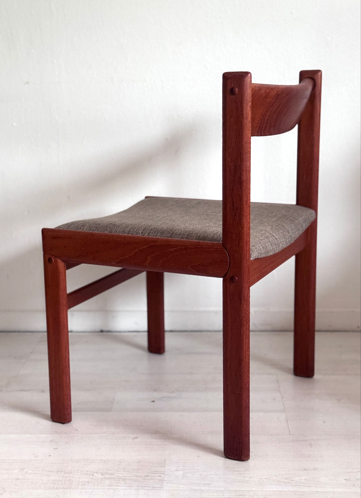 4 eetkamerstoelen H.W. Klein voor Bramin – teakhout – jaren 60