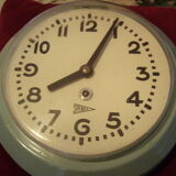 Pendule industriel a clef marque Spendia