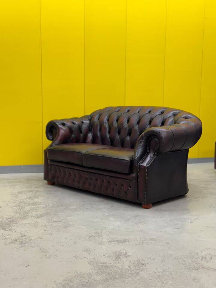 Original English Chesterfield 2-Seater Sofa - Vintage Oxblood Leather