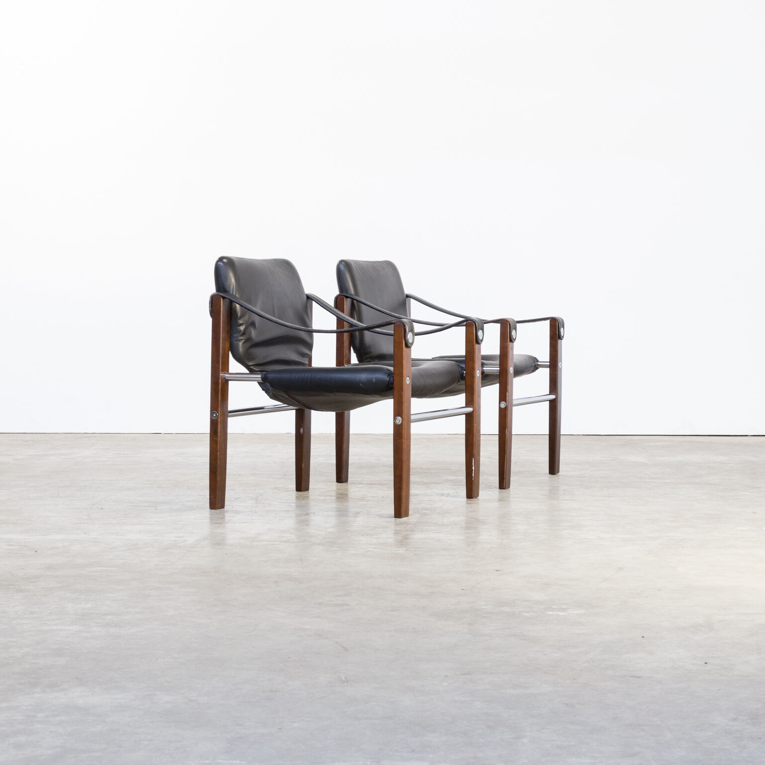 Set of 2 Maurice Burke ‘chelsea’ vintage black leather safari chairs for Pozza