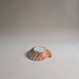 Shell emptier