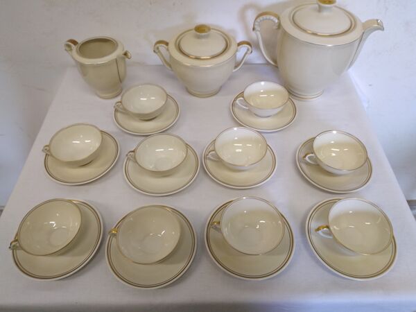 Service à café en porcelaine de Limoges