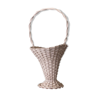 White wicker flower baskets from the 1960s