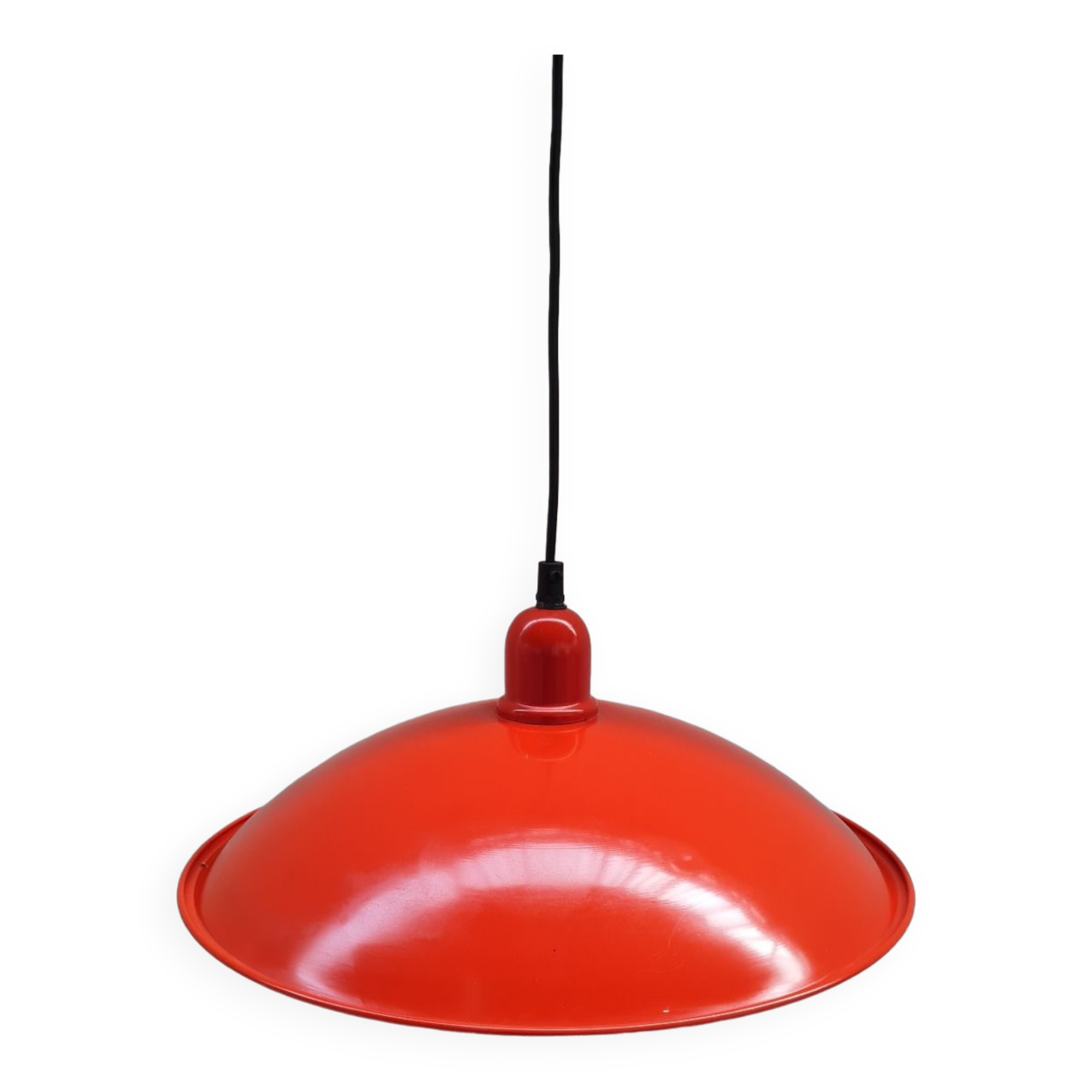 Enamelled sheet metal pendant light