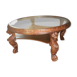 Table les quatre têtes