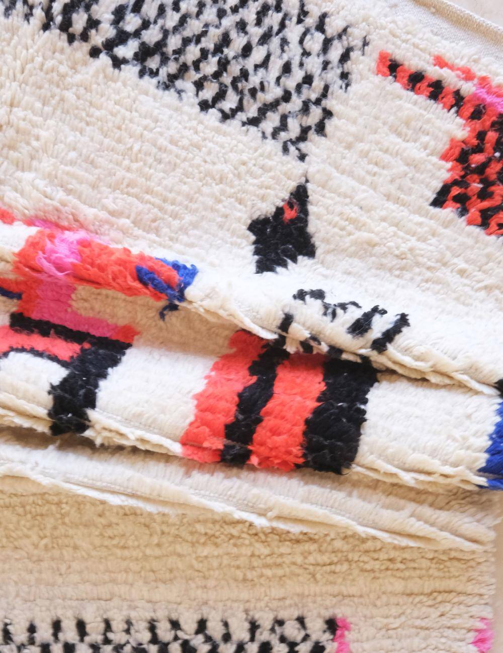 Azilal Berber Rug - 290 x 195 cm